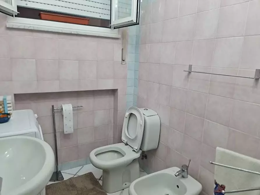 Immagine 22 di Appartamento in vendita  a Carrara