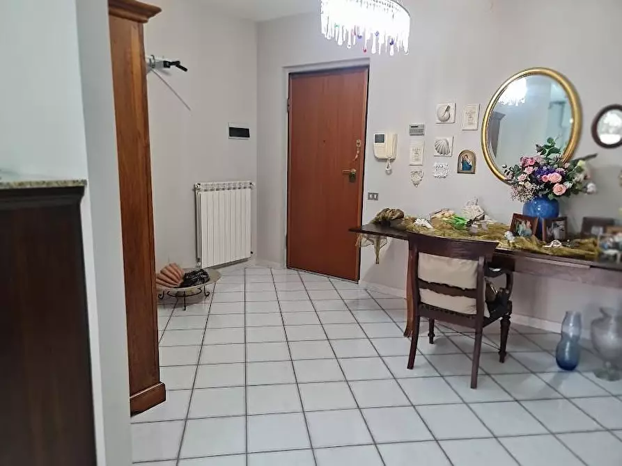 Immagine 4 di Appartamento in vendita  a Carrara