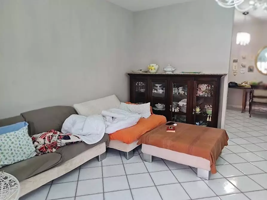 Immagine 6 di Appartamento in vendita  a Carrara