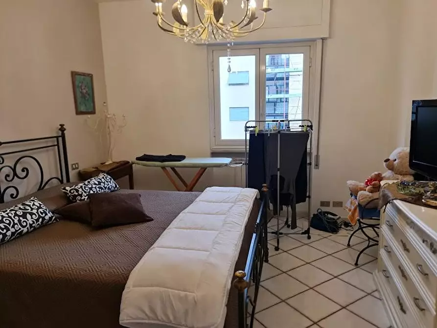 Immagine 11 di Appartamento in vendita  a Carrara