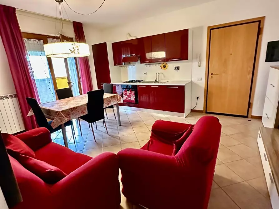 Immagine 2 di Appartamento in vendita  a Campiglia Marittima