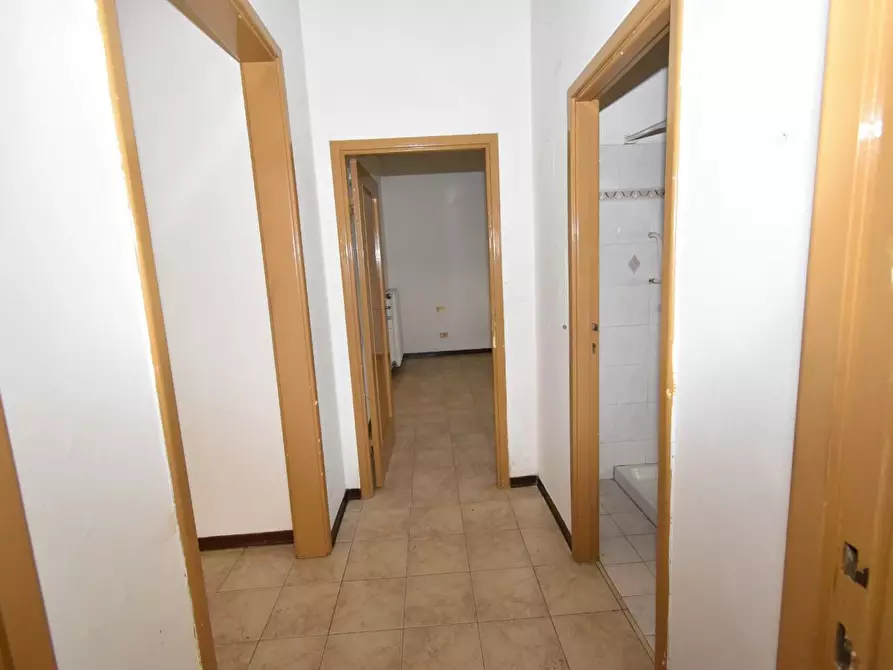 Immagine 14 di Villa in vendita  a San Giuliano Terme