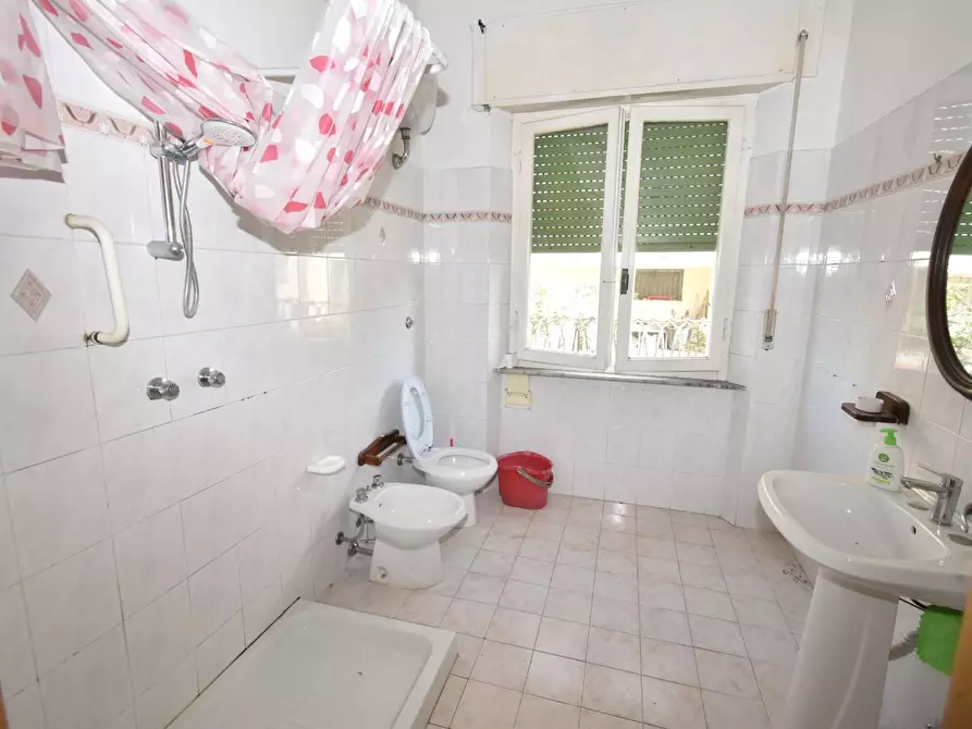 Immagine 26 di Villa in vendita  a San Giuliano Terme