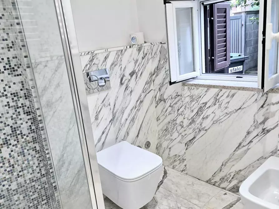 Immagine 6 di Terratetto in vendita  a Carrara