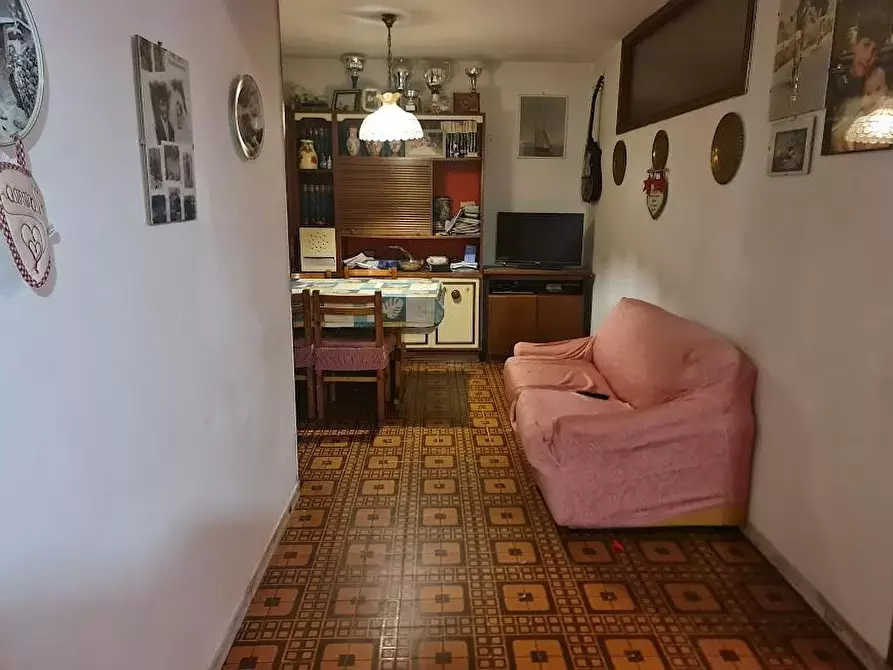 Immagine 7 di Appartamento in vendita  a Carrara