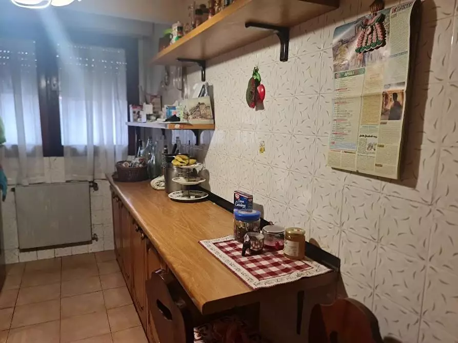 Immagine 6 di Appartamento in vendita  a Carrara