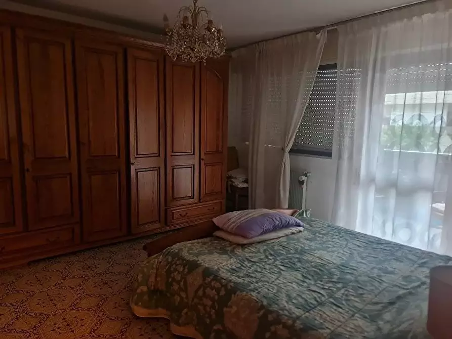 Immagine 11 di Appartamento in vendita  a Carrara