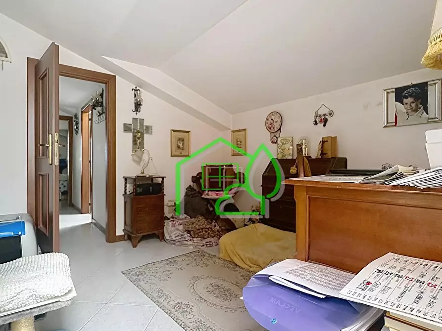 Immagine 13 di Mansarda in vendita  a Viareggio