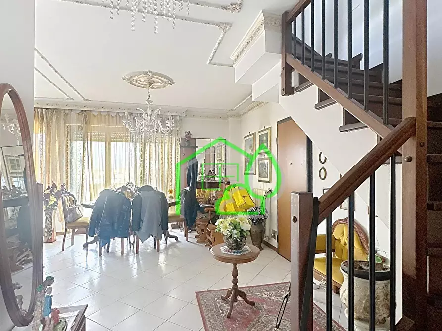 Immagine 7 di Mansarda in vendita  a Viareggio