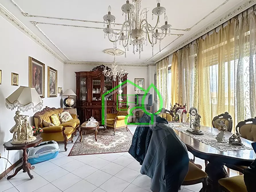 Immagine 3 di Mansarda in vendita  a Viareggio