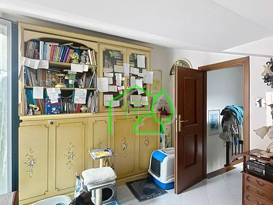 Immagine 14 di Mansarda in vendita  a Viareggio