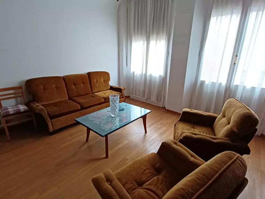 Immagine 11 di Appartamento in vendita  a Colle Di Val D'elsa