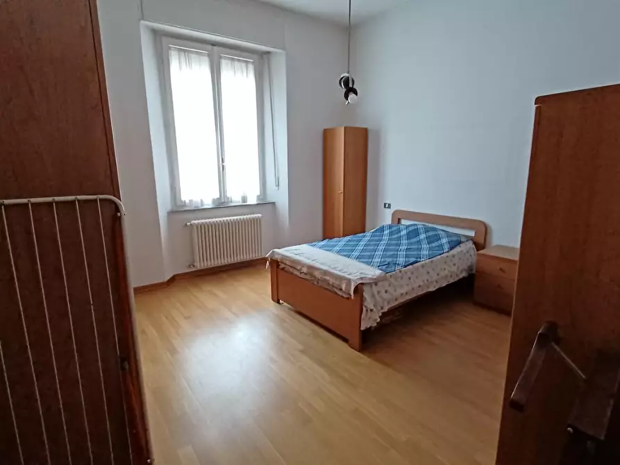 Immagine 17 di Appartamento in vendita  a Colle Di Val D'elsa