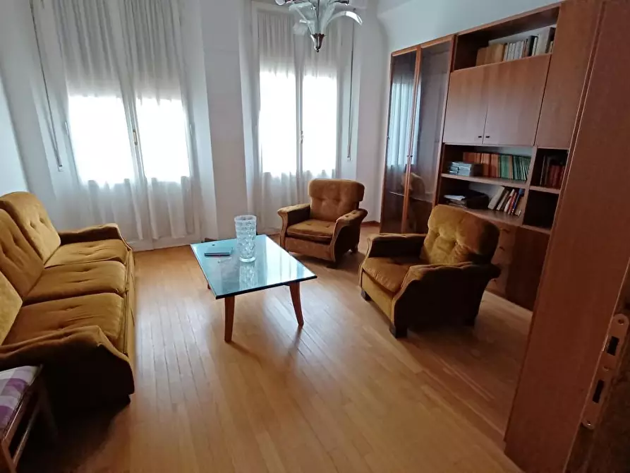 Immagine 3 di Appartamento in vendita  a Colle Di Val D'elsa