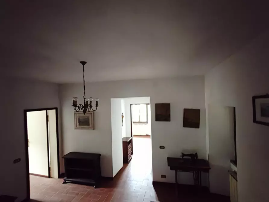 Immagine 10 di Casa bifamiliare in vendita  a Montignoso