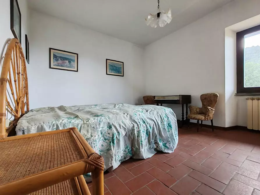 Immagine 13 di Casa bifamiliare in vendita  a Montignoso