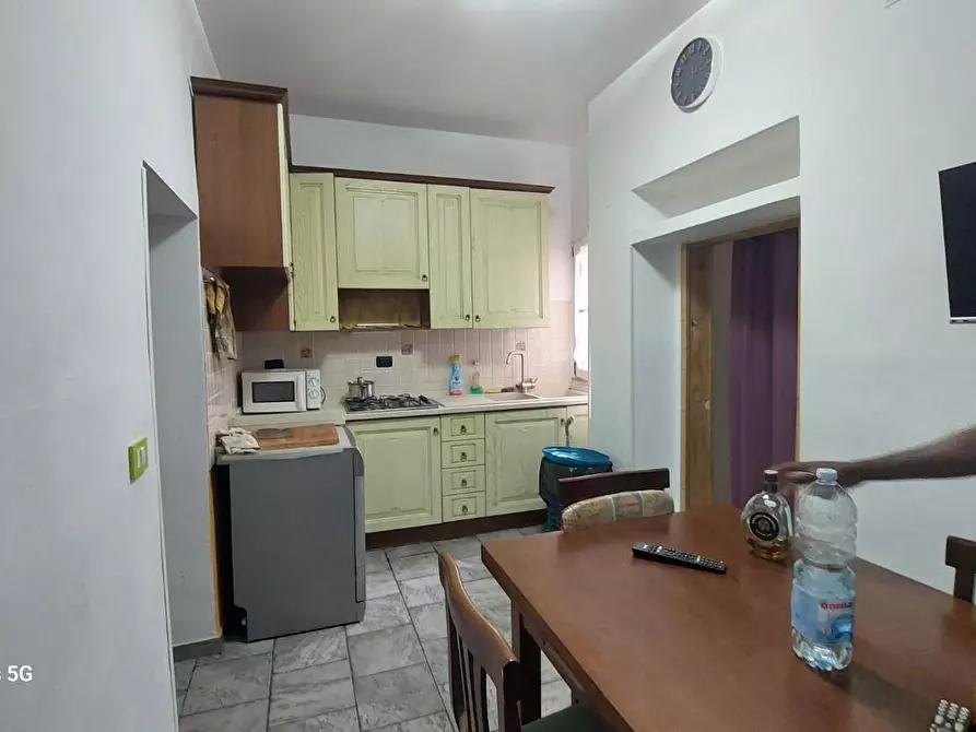 Immagine 5 di Appartamento in vendita  a Livorno