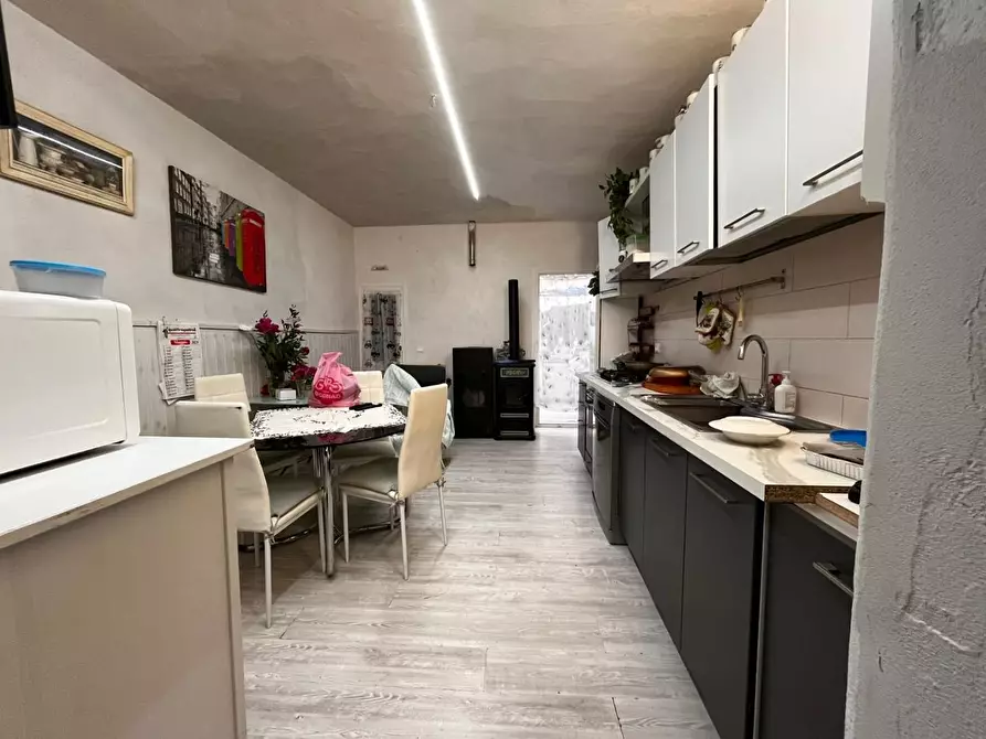 Immagine 1 di Appartamento in vendita  a Cascina