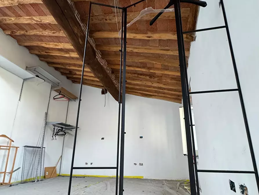 Immagine 11 di Terratetto in vendita  a Lucca