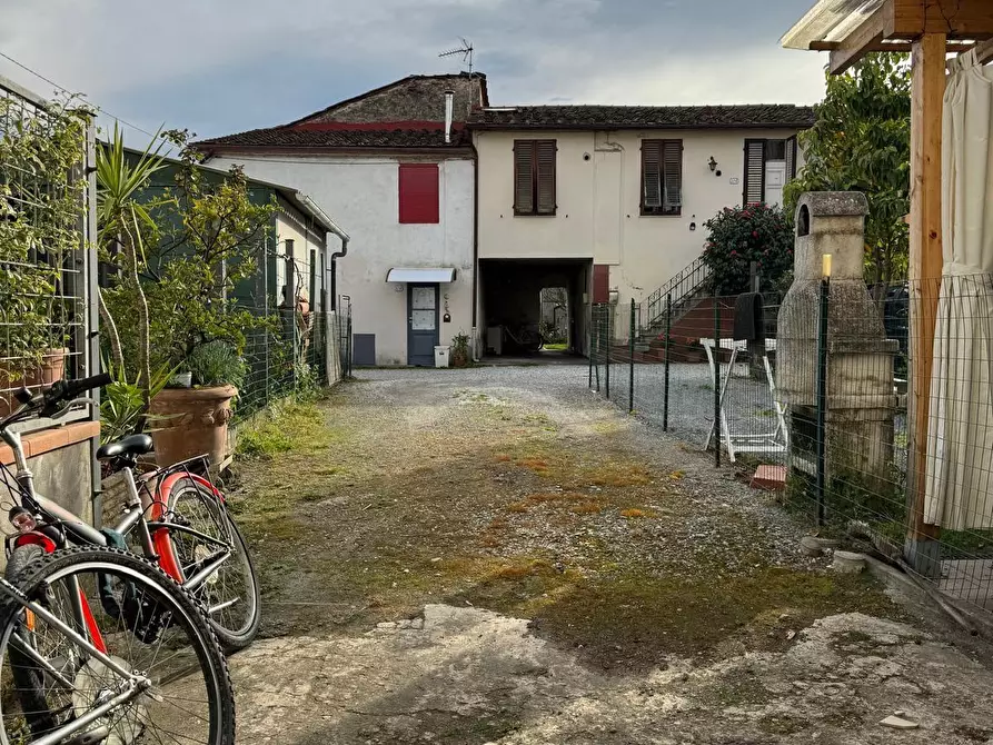 Immagine 13 di Terratetto in vendita  a Lucca