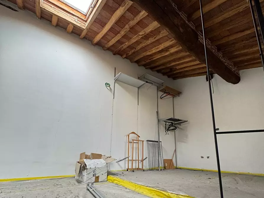 Immagine 29 di Terratetto in vendita  a Lucca