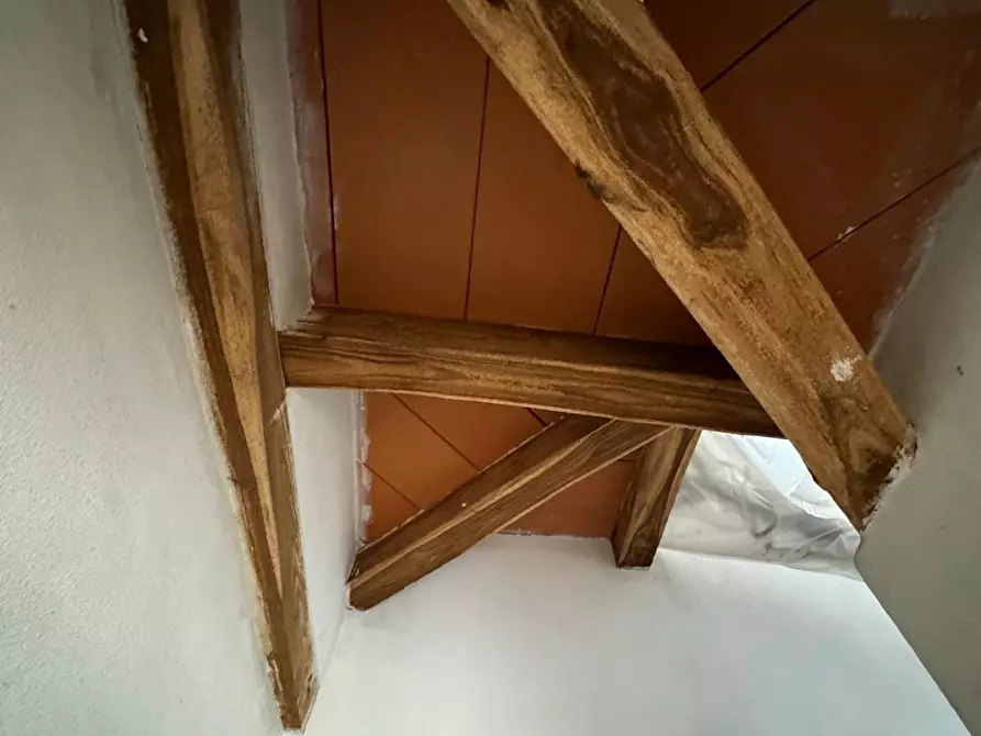 Immagine 10 di Terratetto in vendita  a Lucca