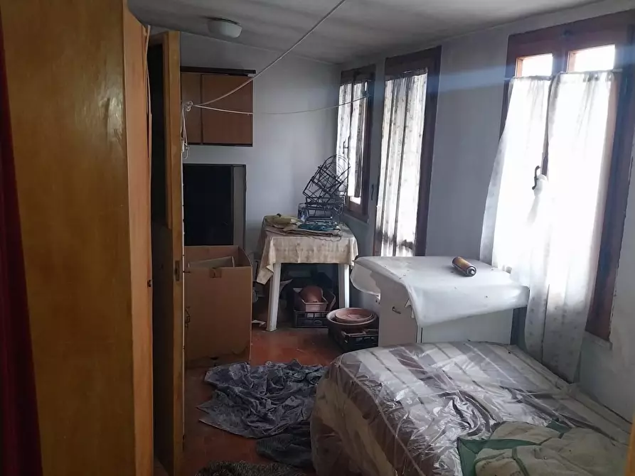 Immagine 17 di Palazzo in vendita  a Santa Croce Sull'arno