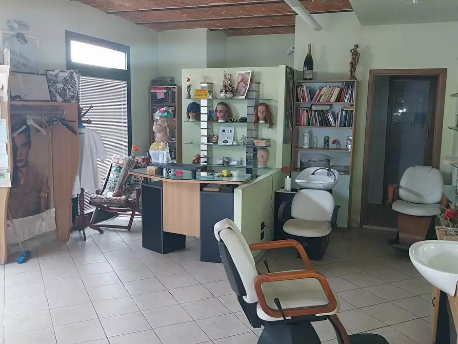 Immagine 3 di Palazzo in vendita  a Santa Croce Sull'arno