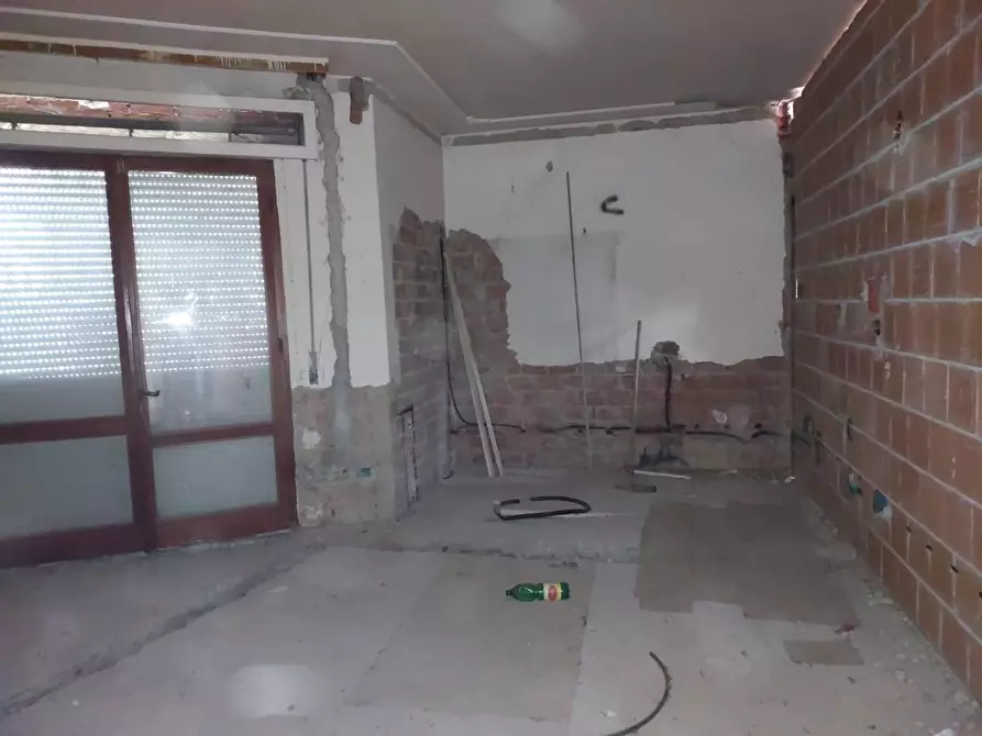 Immagine 7 di Villa in vendita  a Pontedera