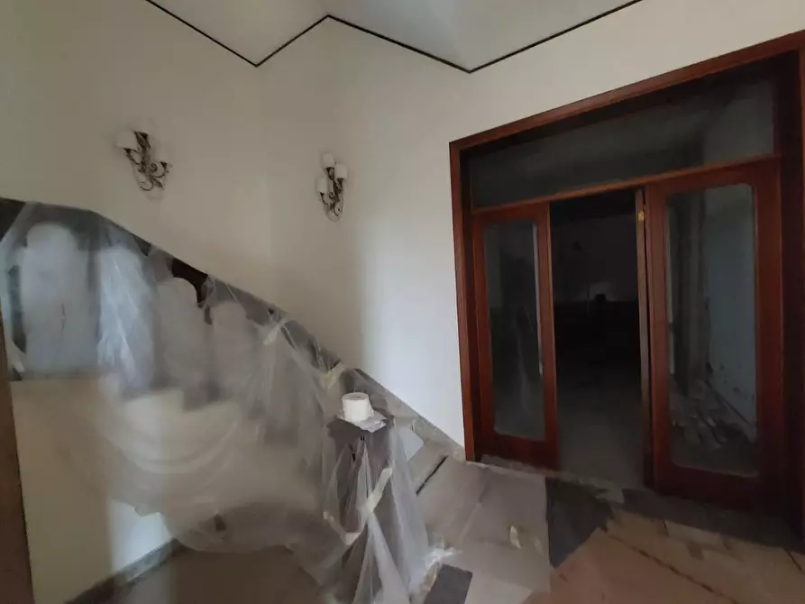 Immagine 15 di Villa in vendita  a Pontedera