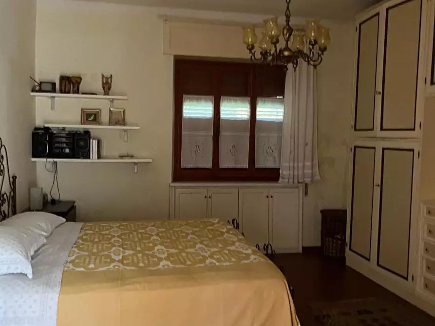 Immagine 6 di Casa indipendente in vendita  a Massa