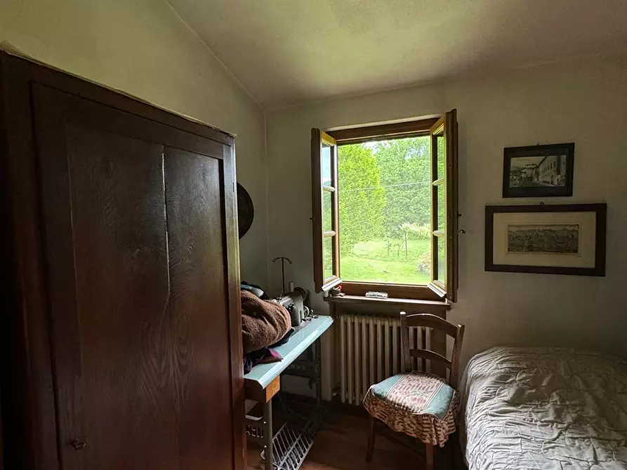 Immagine 17 di Casa colonica in vendita  a Capannori