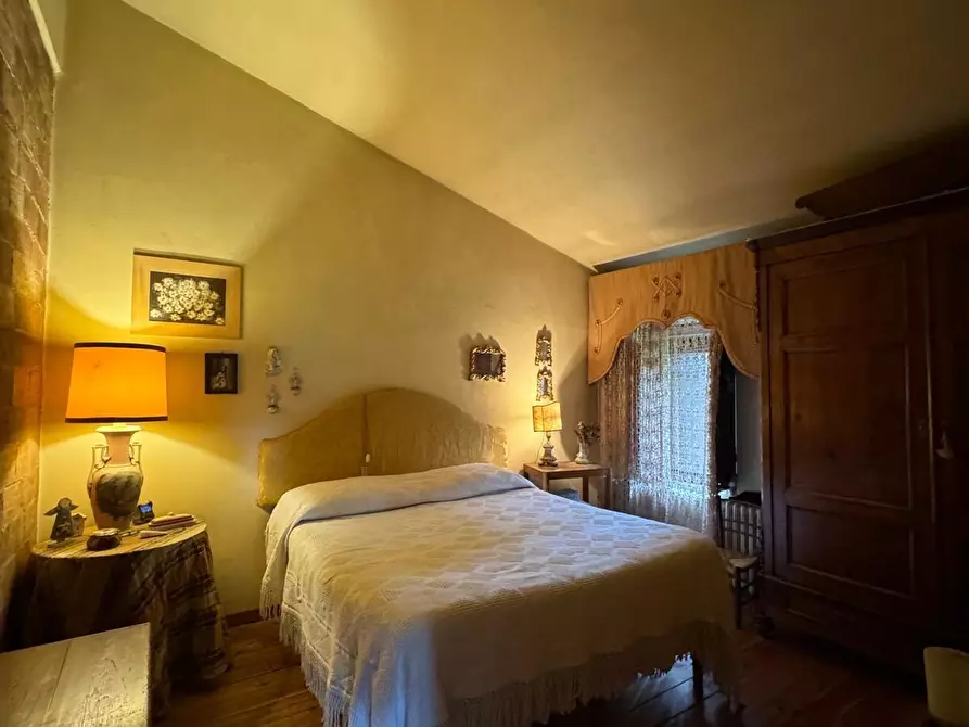 Immagine 11 di Casa colonica in vendita  a Capannori