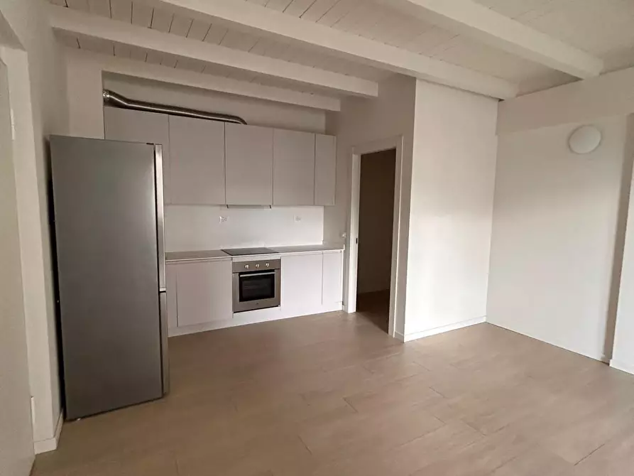 Immagine 13 di Appartamento in affitto  a Empoli