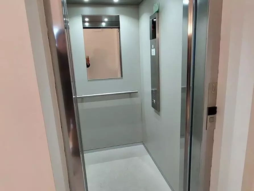 Immagine 11 di Appartamento in affitto  a Empoli