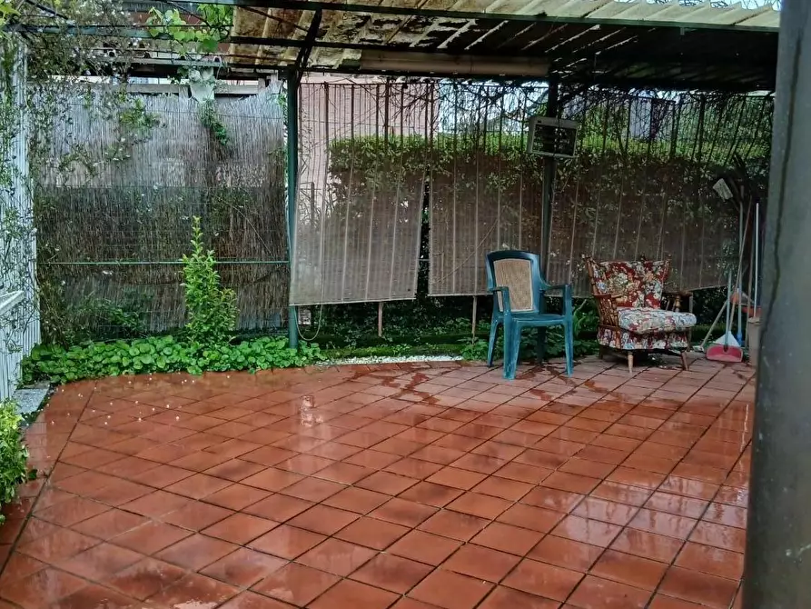 Immagine 2 di Casa bifamiliare in vendita  a Massa