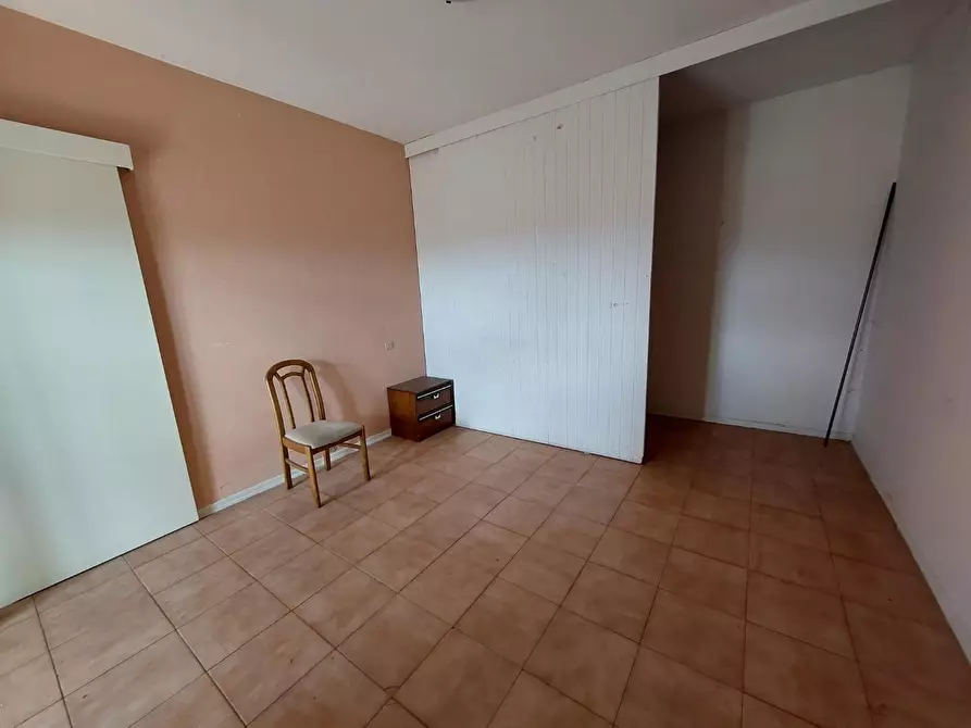 Immagine 11 di Appartamento in vendita  a Pontedera