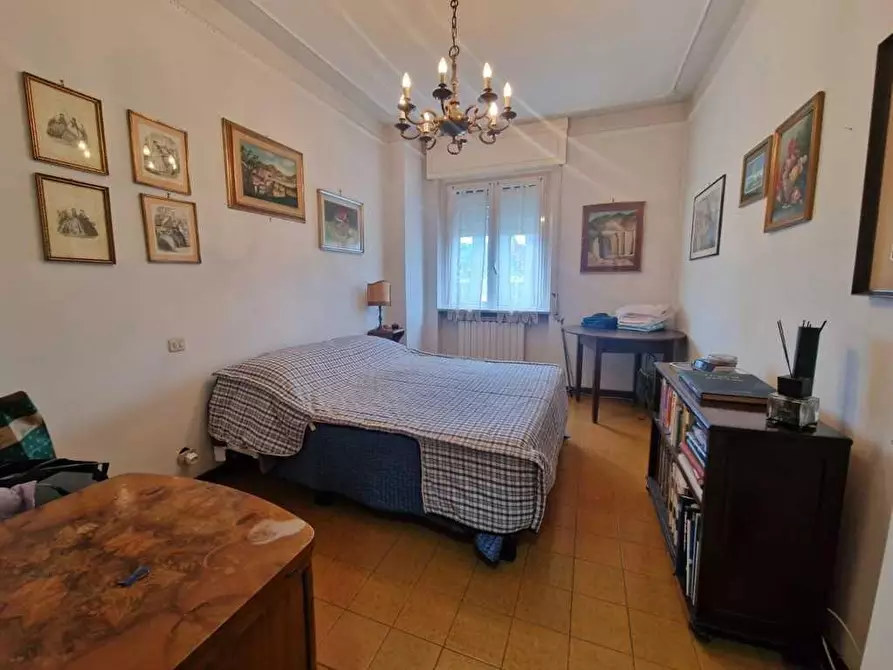 Immagine 12 di Appartamento in vendita  a Carrara