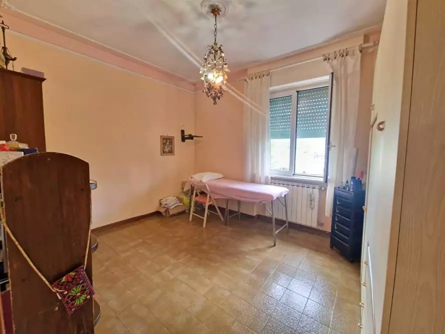 Immagine 9 di Appartamento in vendita  a Carrara