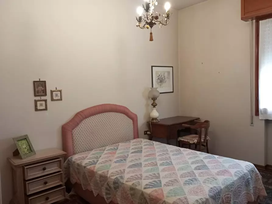 Immagine 16 di Appartamento in vendita  a Fucecchio