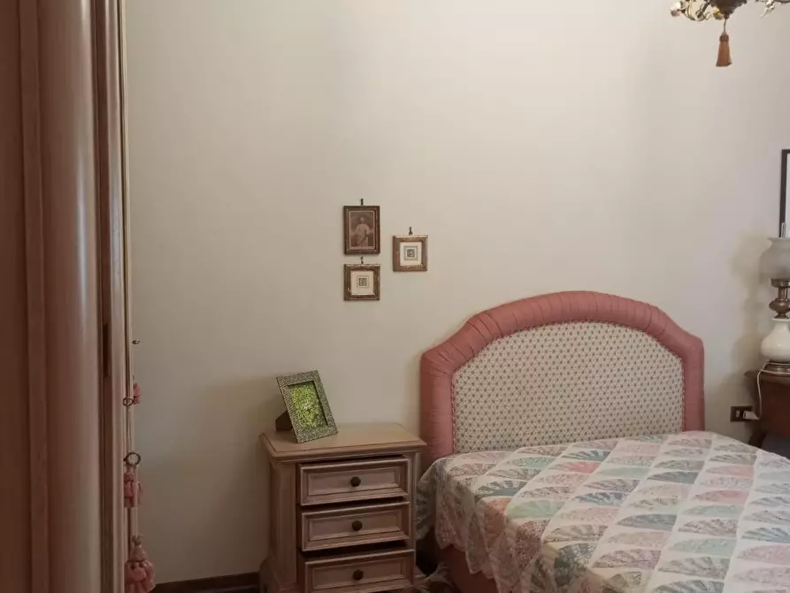 Immagine 17 di Appartamento in vendita  a Fucecchio