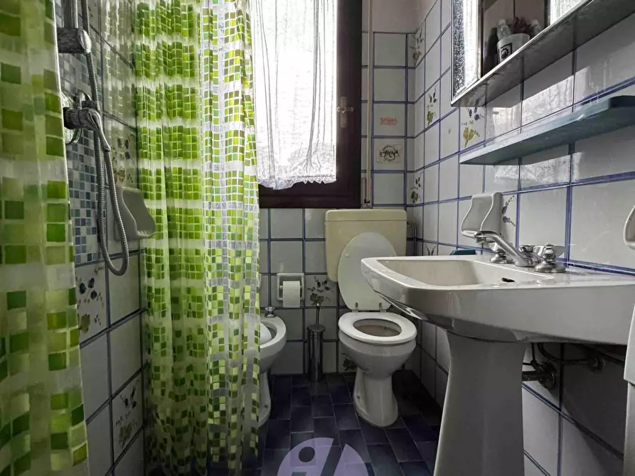 Immagine 12 di Casa bifamiliare in vendita  a Pietrasanta