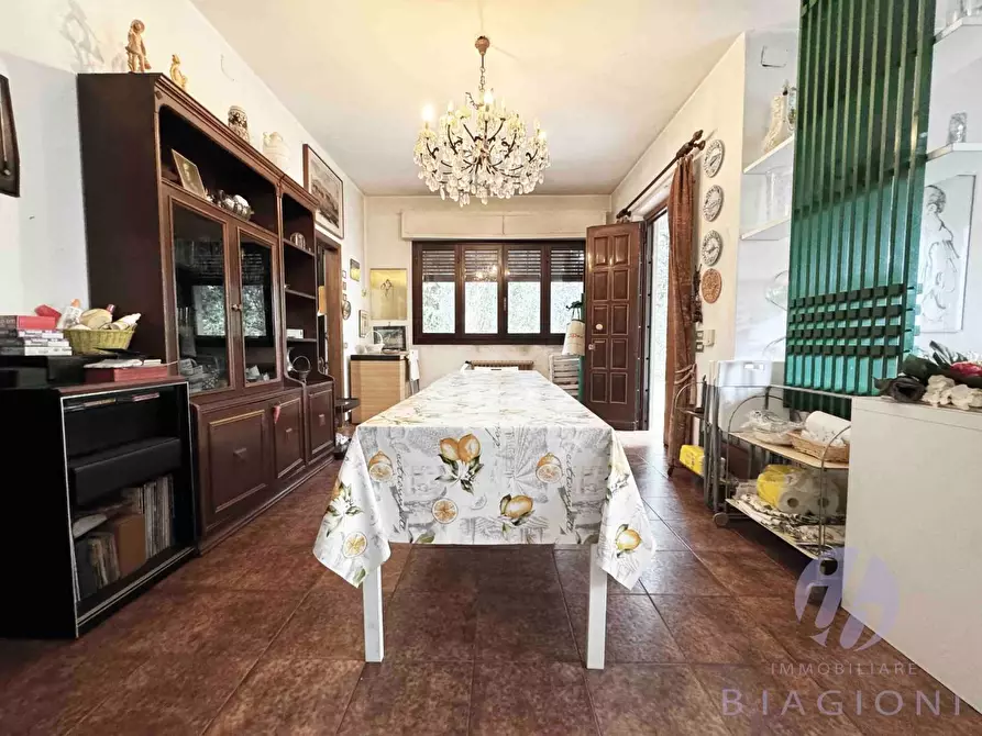 Immagine 8 di Casa bifamiliare in vendita  a Pietrasanta