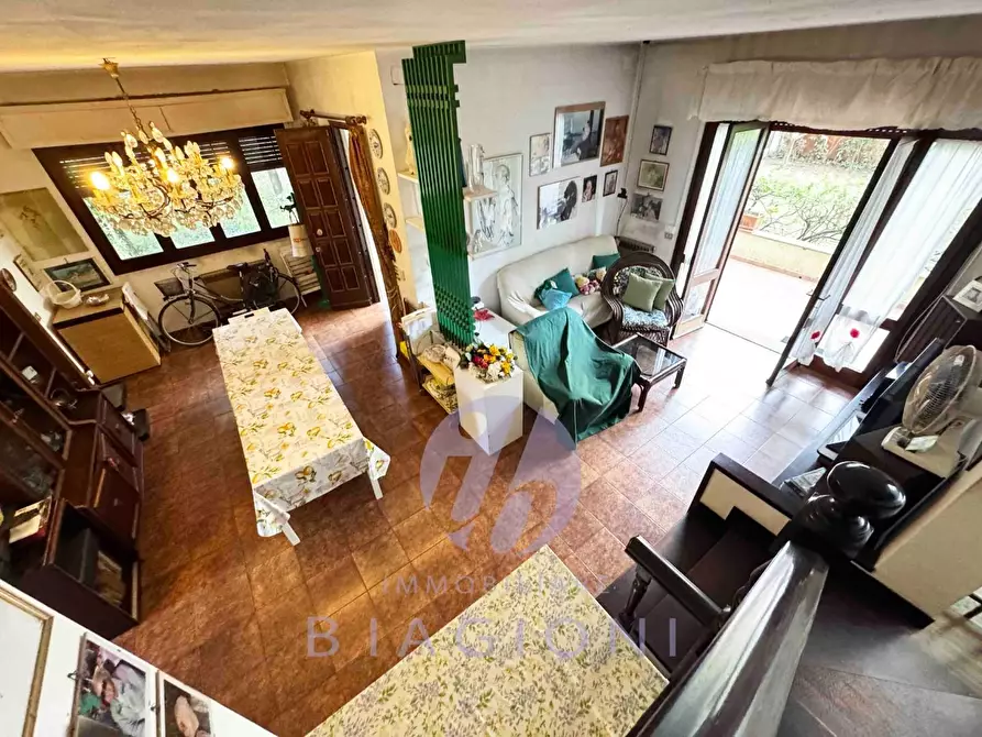 Immagine 17 di Casa bifamiliare in vendita  a Pietrasanta