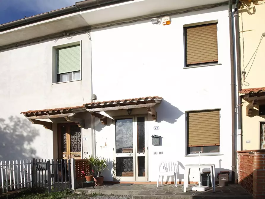 Immagine 1 di Terratetto in vendita  a Crespina Lorenzana