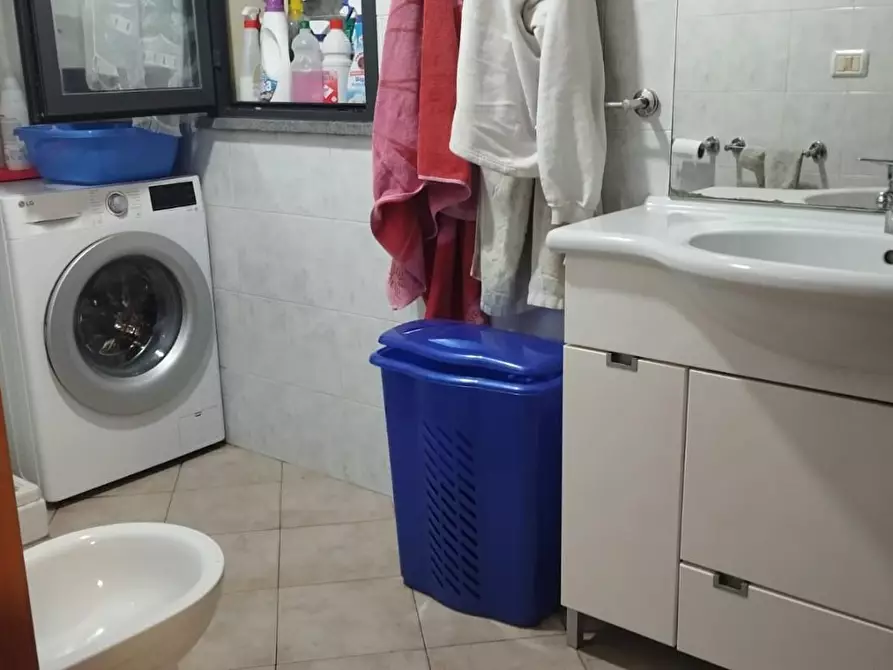 Immagine 3 di Villa in vendita  a Cascina