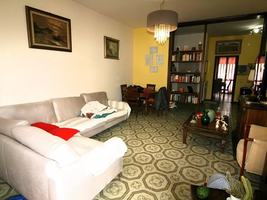 Immagine 4 di Appartamento in vendita  a Carrara