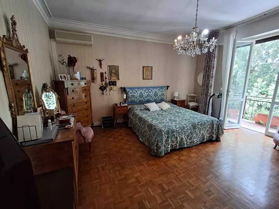 Immagine 11 di Appartamento in vendita  a Pisa