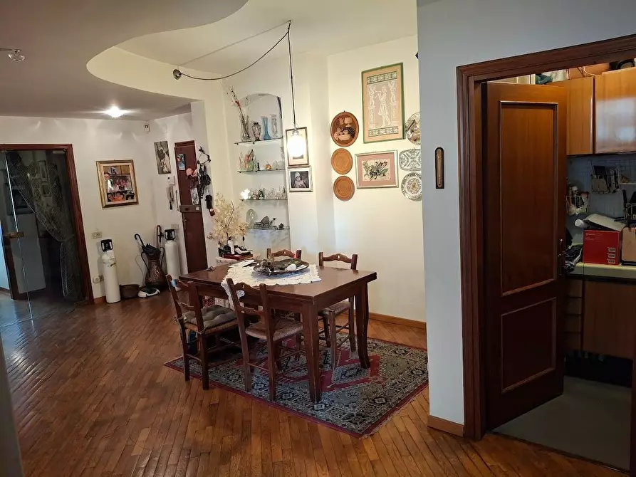 Immagine 6 di Appartamento in vendita  a Pisa