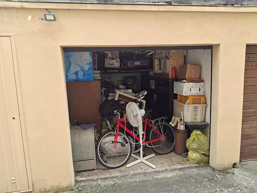 Immagine 22 di Appartamento in vendita  a Pisa